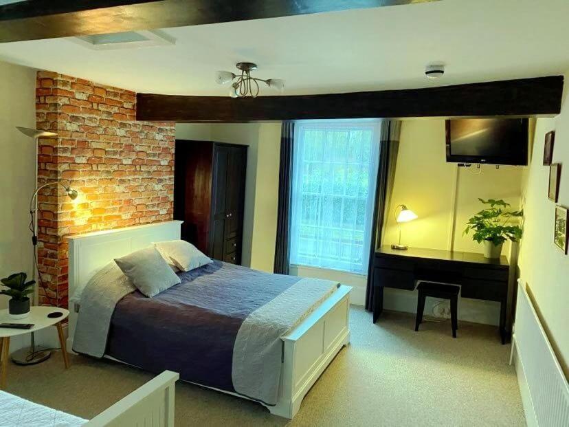 The Dove Inn Micheldever Eksteriør billede