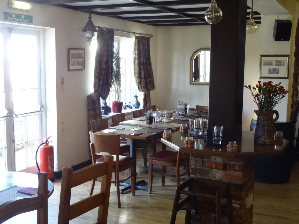 The Dove Inn Micheldever Eksteriør billede